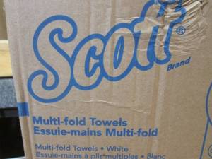 (KK) Case of 4000 Multi-Fold Towels in White