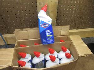 (LL) Case of 12 Bottles of Clorox Toilet Bowl Cleaner 24oz Bottles