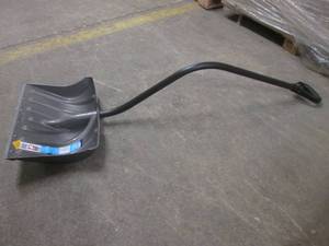 (MM) New Suncast 18 Combo Snow Shovel and Pusher