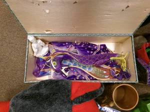 lot 5 image: misc. collectibles (antique, retro ...