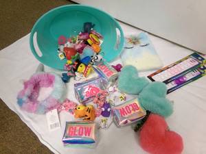 lot 54 image: Misc. girls toys and keychains, bra...