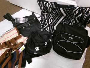 lot 56 image: Misc. lot of purses and bags...