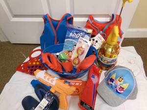 lot 84 image: misc. lot of boys pool and summer t...