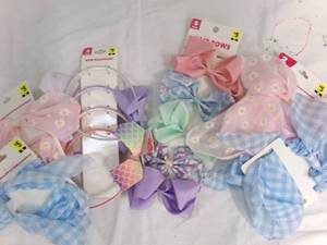 lot 100 image: misc, lot of scrunchies, headbands ...