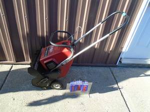 Toro snow thrower. Approx 20. Fires on ether. Not tested further. As shown.