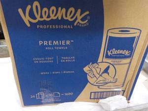 Kleenex 24 rolls Premier Paper Towels