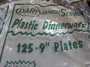 Dart 125 x 9 Plastic Plates...