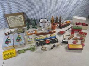 lot 92 image: (BSB) Large Lot of Assorted Vintage Smalls Etc