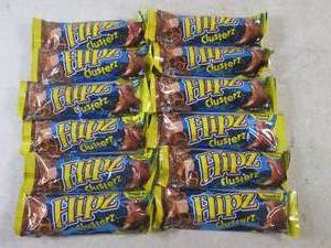 lot 139 image: (B-3) 12 Flipz Clusterz Candy Bars Past Date