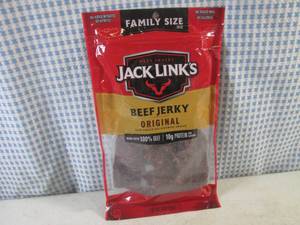 lot 190 image: (B-2) Family Size Bag Jack Links Original Beef Jerky Best by Apr 2024
