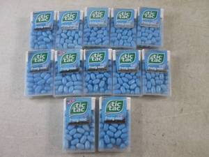 lot 195 image: (B-3) 12 Frosty Mint Tic Tac Past Date