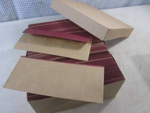 lot 207 image: (BS) Box of 300 Envelopes Legal Size 4 18 x 9 12