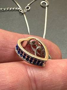 lot 41 image: Beautiful Heart Necklace