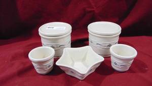 5-Longaberger Ceramic Pieces