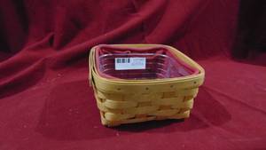 Longaberger 2007 Medium Berry Basket with Fabric and Plastic Protector