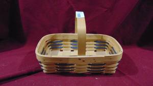 Peterboro Handled Basket