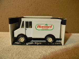lot 35 image: VINTAGE NYLINT STEEL TOYS STEP VAN #281 Hormel Foods - IN BOX - NICE - FANTASTIC PECE - SEE PICTURES