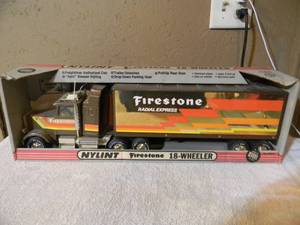 lot 36 image: VINTAGE NYLINT FIRESTONE 18 WHEELER #341-F - IN BOX - NICE - FANTASTIC PECE - SEE PICTURES