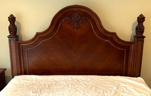 Elegant King Bed by Stanley