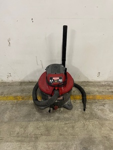 lot 28 image: Craftsman 6.5 HP Shop Vacuum