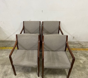 lot 34 image: Set of 4 Chairs