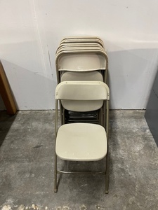 lot 45 image: Set of 12 folding chairs