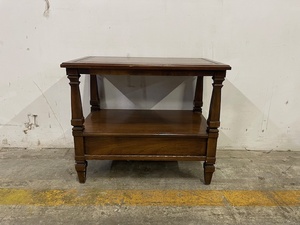 lot 51 image: Vintage End Table