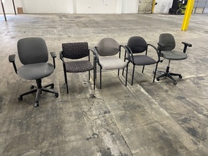 lot 62 image: 5 miscellaneous office chairs