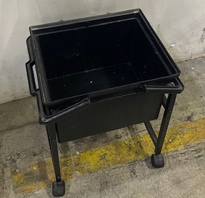 lot 94 image: Portable Filing System