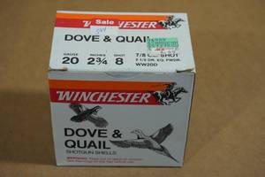 lot 205 image: 25 Winchester Dove & Quail 20 Gauge 2-34 8 Shot Shotshells