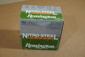 lot 210 image: 25 Remington Nitro Steel 12 Gauge 3 Magnum 2 Shot Shotshells