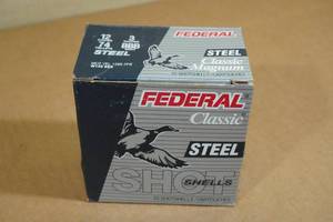 lot 220 image: 25 Federal Classic 12 Gauge 3 Magnum Steel BBB Shot Shotshells