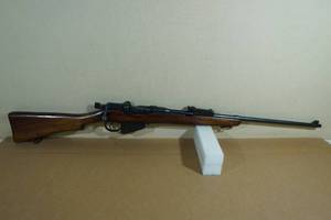lot 10 image: Enfield No 1 Mk III SMLE .303 British Bolt Action Rifle