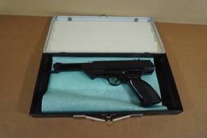 lot 40 image: Vintage Daisy Model 188 Air Pistol - Under Barrel Lever