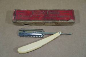 lot 47 image: Antique Durham Duplex Razor with Original Box