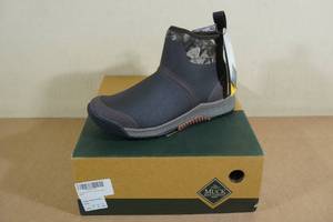 lot 66 image: Muck Boot Mens Outscape Boots -Size 7