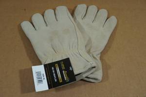 lot 89 image: Hand Armor Deerskin Gloves XL