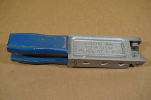 lot 112 image: Do-It JY-6-1438 14 and 38 Oz Banana Jig Mold