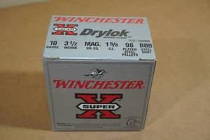 lot 194 image: 25 Winchester Super-X 10 Gauge 3-12 Magnum Steel BBB Shot Shotshells