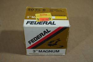 lot 198 image: 25 Federal 20 Gauge 3 Magnum 6 Shot Shotshells