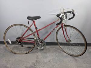 lot 63A image: Red Nishiki Century Womens Road Bike M