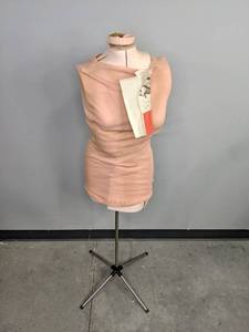 lot 57 image: Vintage Dritz Dress Form M