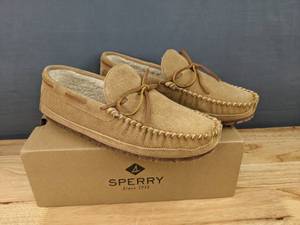 lot 74A image: Sperry Mens Slippers, size 11, Cinnamon N