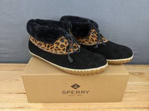 lot 33A image: NEW Womens Sperry Duck Slipper Size 11 N