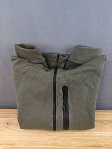 lot 95 image: NEW Full Zip Long Sleeve Lightweight Jacket Olive Green Mens Medium X