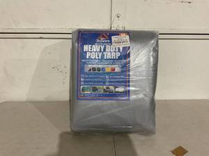 lot 113 image: Heavy Duty Poly Tarp - 18x24 - SilverBlack