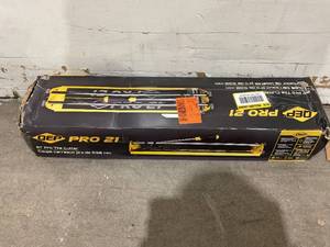 lot 234 image: QEP 22700Q 700XT 34 HP Wet Tile Saw with 7 in. Blade and Table Extension