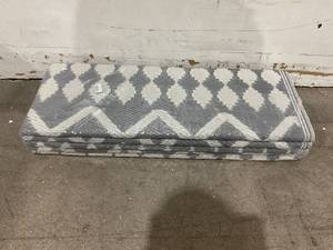 lot 280 image: SatisInside 8 x 10 Outdoor Rug Moroccan Geometric Carpet