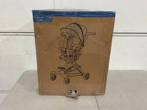 lot 44 image: Convenience Stroller Lightweight One-Hand Fold Baby Stroller, Cup Holder, Raincover Included