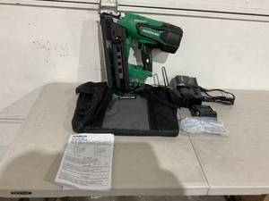 lot 62 image: Metabo HPT 18V Cordless Framing Nailer Kit READ